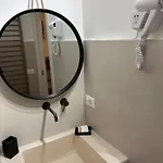 La Di Alizeh شقة أوستوني