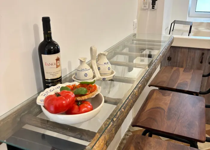 La Di Alizeh 奥斯图尼